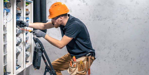 Best Local Electrician Companies  in Cambridge, IL