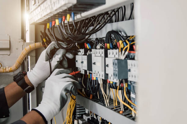 Best Emergency Electrical Repair  in Cambridge, IL